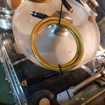 Preview: Oehlbach Cinch-Kabel  2 x 1 m Cinch Kabel  mit Gold Cinch